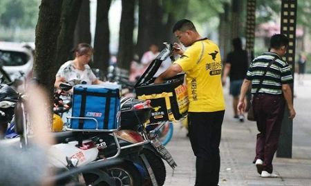 货车司机|又一行业陷入“用工荒”,月入过万却无人问津?问题出在了哪里?