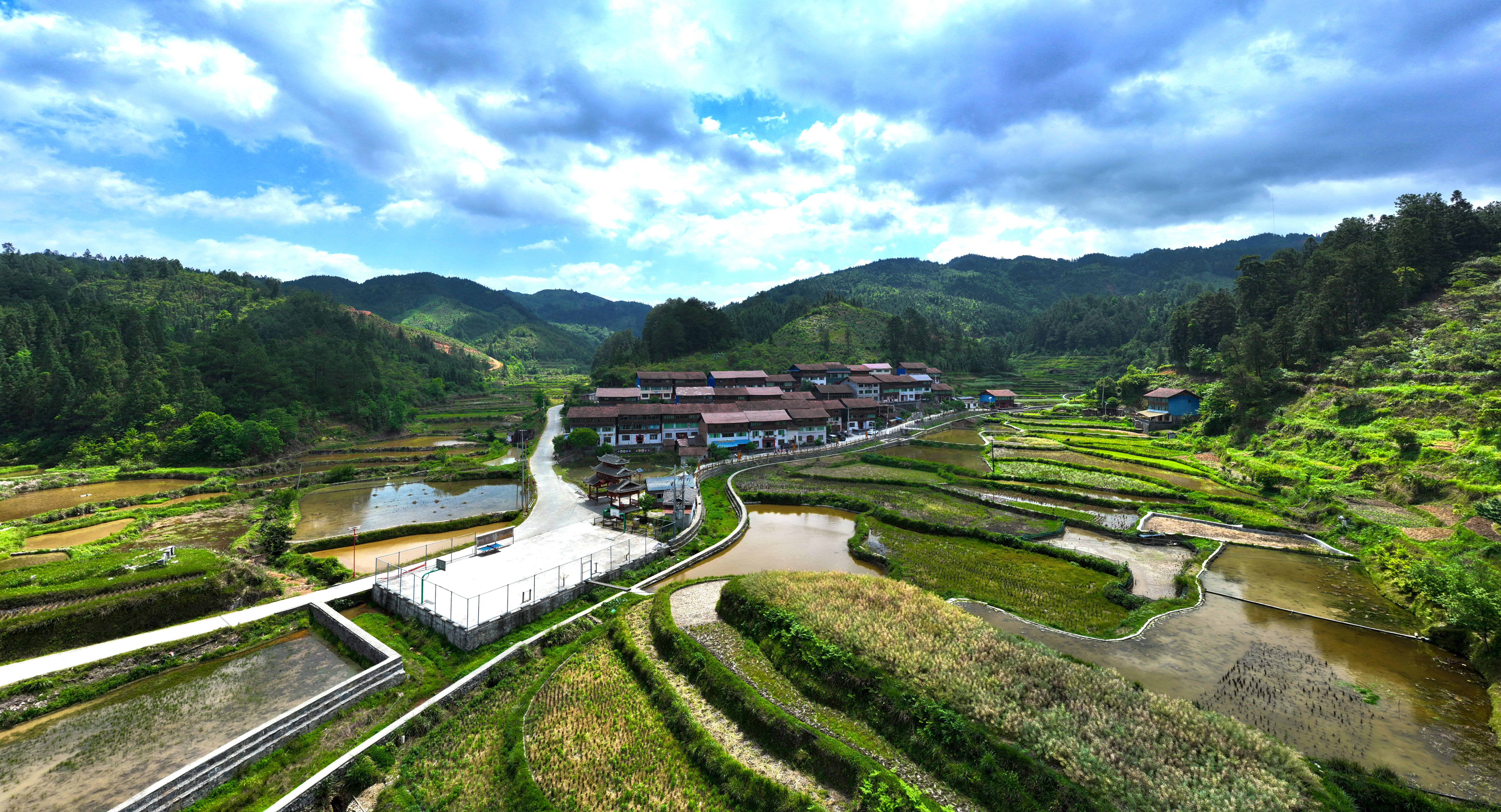 锦屏县偶里乡:庭院"小美"助力乡村"大美"