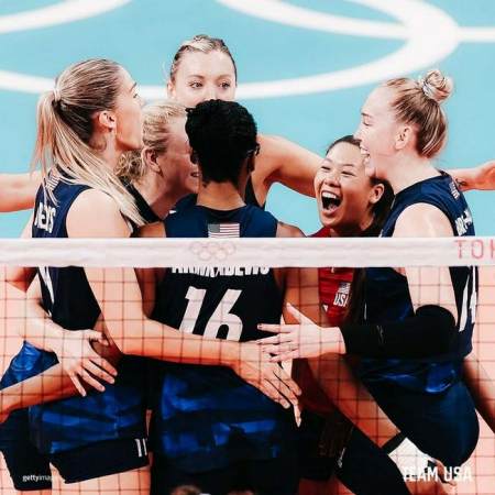 美国女排3-0塞尔维亚 时隔9年第4次跻身奥运决赛