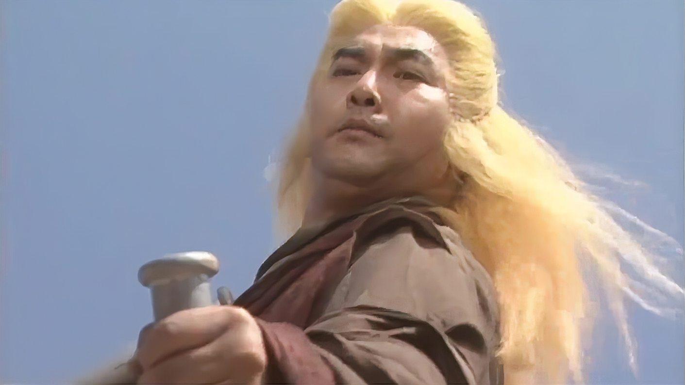 天龙:段正淳不敌段延庆,乔峰使出擒龙手,一招将其给救走!