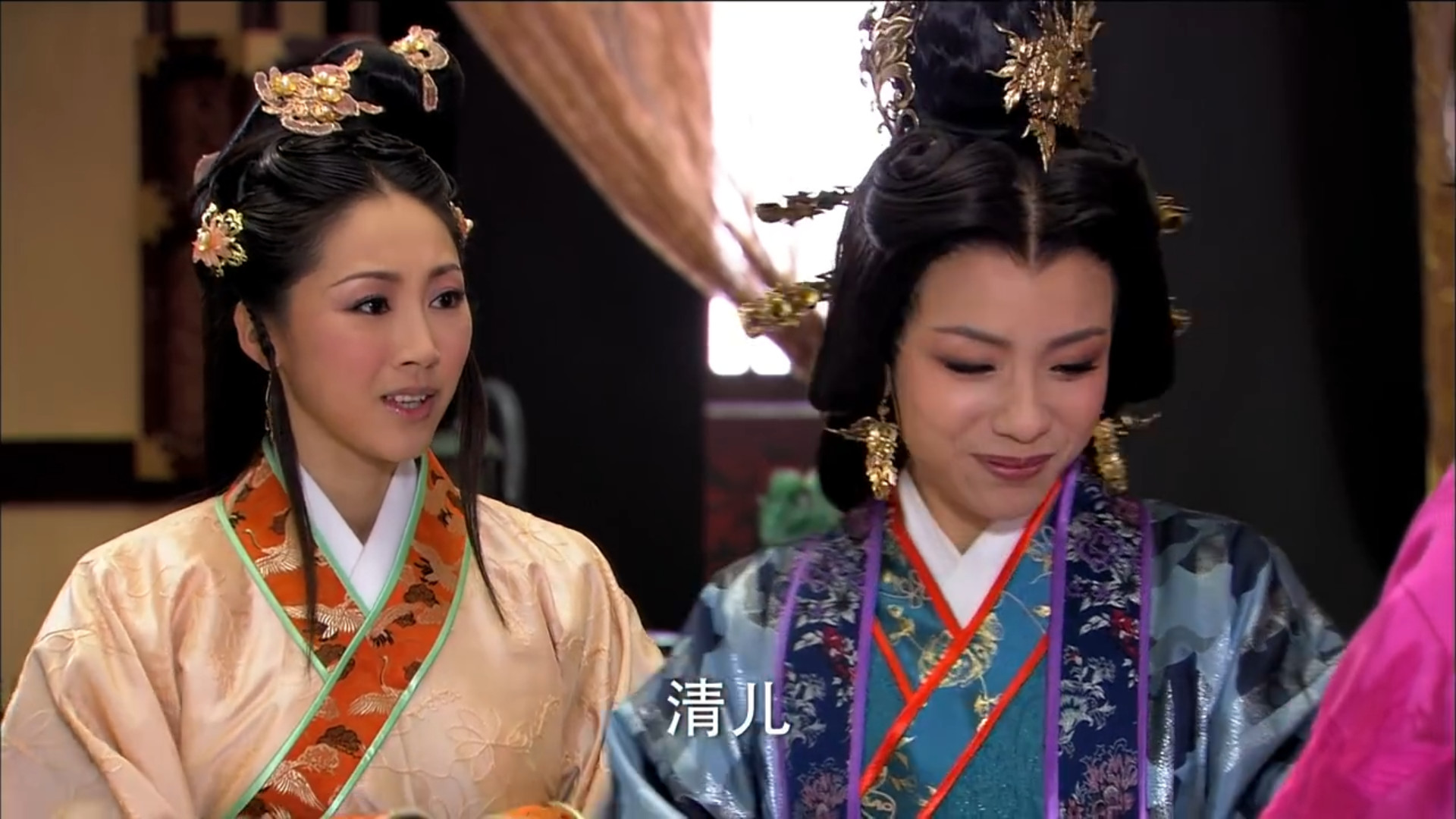 新洛神:新媳妇敬茶,婆婆不给蜜姐好脸,崔丽竟然一个人来敬茶