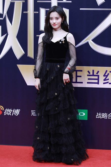 吴昕身材也不错,就算和穿黑裙的鞠婧祎站一起,时尚感也不输 实用小技巧 第3张 吴昕身材也不错,就算和穿黑裙的鞠婧祎站一起,时尚感也不输 实用小技巧 第3张