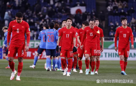 国足0-2惨败给日本，盘点输球的三大罪人，第一名是李铁的爱将