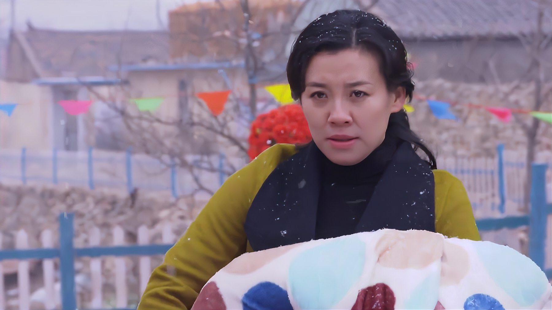 木兰妈妈:亲妈离开,小男孩在后面苦追,母亲却满不在乎