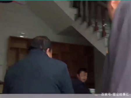 父亲30年前抛妻弃子,如今想回来养老,儿子:我吃泡面,养不了你(图8) 父亲30年前抛妻弃子,如今想回来养老,儿子:我吃泡面,养不了你(图8)