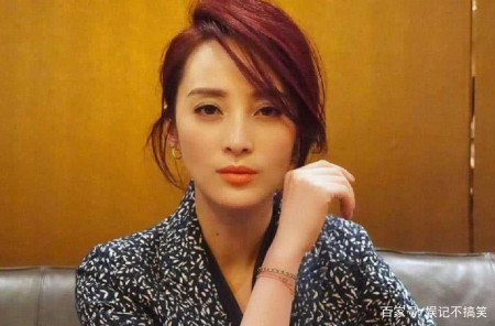 蒋勤勤透露不要原因,担心女儿长大像陈建斌,网友:笑不活了(图1) 蒋勤勤透露不要原因,担心女儿长大像陈建斌,网友:笑不活了(图1)