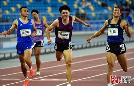 聚焦第十四届全运会｜男子400米银牌得主张靖宗：转项之后成绩越来越好