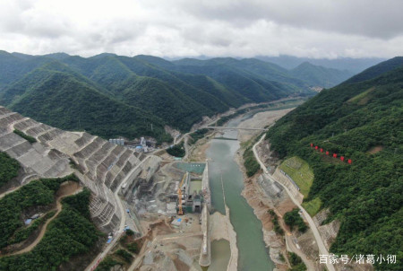 直接打穿秦岭,中国又一逆天工程,投资200亿,建成养活千万人(图2) 直接打穿秦岭,中国又一逆天工程,投资200亿,建成养活千万人(图2)
