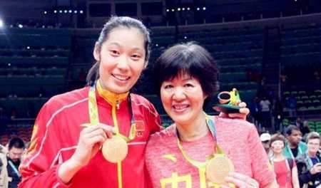 李盈莹领衔朱婷、女排国家队15人出征！可惜两大奥运冠军落选啦！