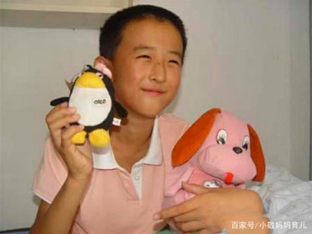 那个13岁读研16岁读博，逼父母在北京买房的“神童”，如今咋样了