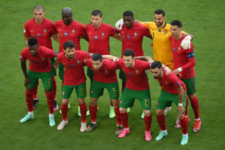 3-1，5万人狂欢！葡萄牙晋级决赛，对手正式确定：意大利爆冷出局