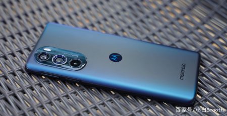 5000mAh+骁龙8Gen1,首发价仅2999元!小米12难办了(图4) 5000mAh+骁龙8Gen1,首发价仅2999元!小米12难办了(图4)