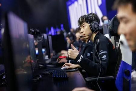 英雄联盟S12世界赛：中国LPL赛区渐入佳境 小组赛三战全胜-游戏攻略礼包下载 安卓苹果手游排行榜 好游戏尽在春天手游网