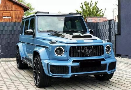 新款"巴博斯"奔驰g700:碳纤维套件 天蓝色漆面,质感爆棚