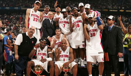 NBA2000-2021赛季：5个最艰苦的总冠军，湖人和詹姆斯各两度上榜