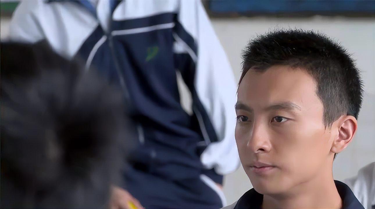 半路父子:罗小列太难了,骑虎难下,在同学起哄下被迫捐款