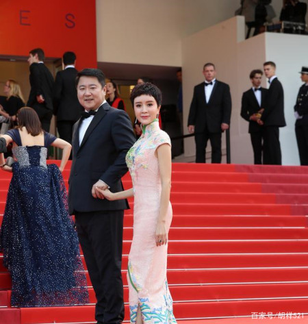 中国旗袍配东方美人可谓一绝 中国旗袍配东方美人可谓一绝