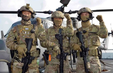 当红男星逃兵役改国籍,遭国家直接驱逐出境,一辈子不得回国(图5) 当红男星逃兵役改国籍,遭国家直接驱逐出境,一辈子不得回国(图5)