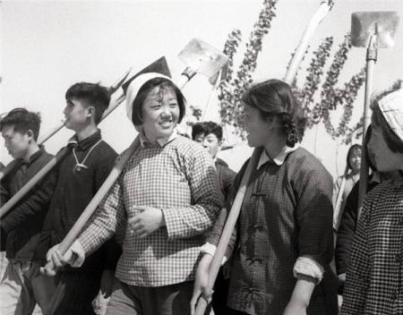 她18岁革命,55岁成我国首位女省委书记,58岁进入统战部,今91岁(图3) 她18岁革命,55岁成我国首位女省委书记,58岁进入统战部,今91岁(图3)