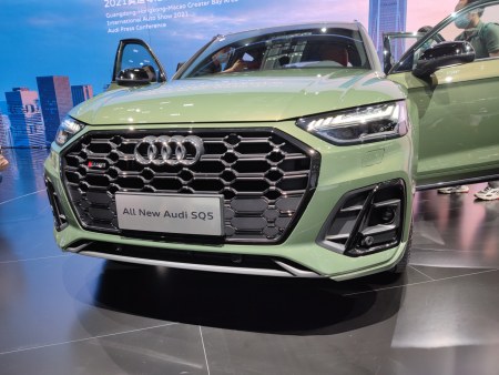2021粤港澳车展现场直击:3.0t 六缸,奥迪sq5正式开卖