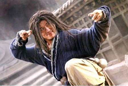 成龙唯一不敢演的戏份，由替身出演，事后成龙直接送他一辆法拉利(图2)