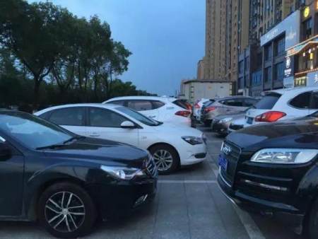 开过SUV的人,为什么都想换回轿车?听车主一分析终于明白了(图4) 开过SUV的人,为什么都想换回轿车?听车主一分析终于明白了(图4)