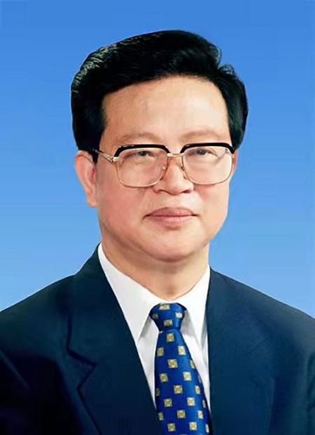 他曾主政湖北、贵州两地多年，后官至副国级，廉洁朴素，今年77岁(图1)