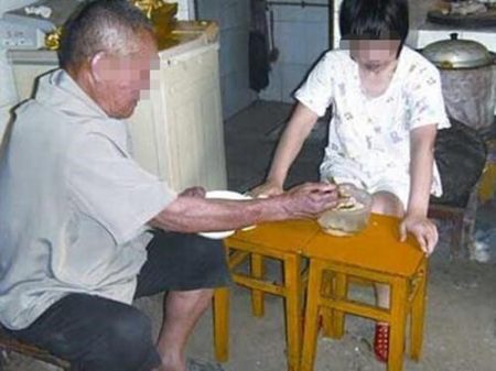 重庆一起父子争媳引发的家庭伦理案(图2)