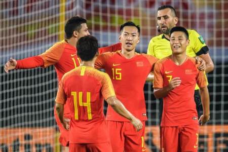 深夜0点！中国足球传喜讯：上海足协做出重要表态，世界杯有戏了