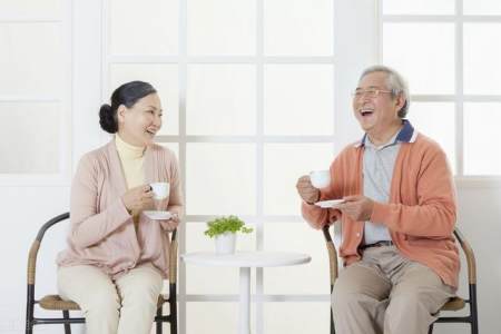 50岁属于老年人吗？李姐说：做好这4件事，50才是生活的开始