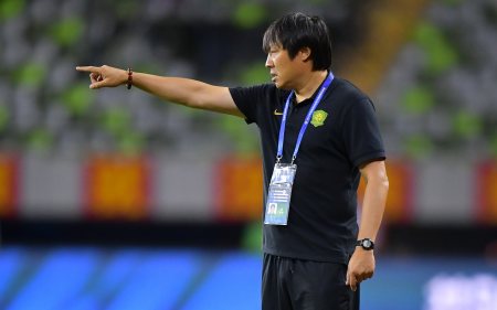 国安宣布主教练谢峰因个人原因辞职
