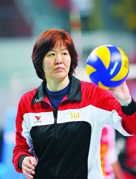 郎平的得意门生，身高超2米的女排选手，却抛弃中国加入日本国籍