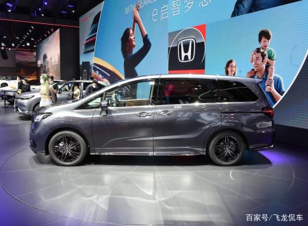 又一高颜值MPV，车长5米油耗6L，新增电动式尾门，别克GL8不香了(图2)