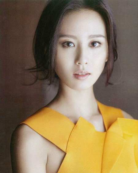 刘诗诗近照曝光,封面照被批丑,生完孩子大变样?