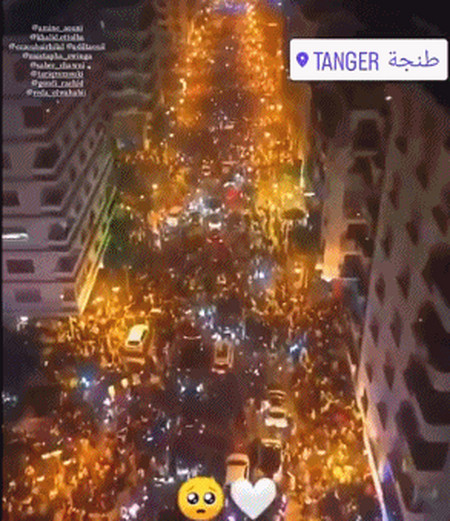卡萨布兰卡是摩洛哥第1大城市！球迷涌上街头，疯狂庆祝+彻夜狂欢
