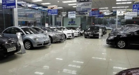 为何二手车市场都是没开多久的新车?车贩子无意间说出“内幕”!(图2) 为何二手车市场都是没开多久的新车?车贩子无意间说出“内幕”!(图2)