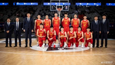 胡明轩更博：中国男篮将不懈努力 争取在未来收获更多胜利