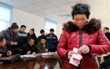 农民|2020年农村又迎新补贴，家家户户都有4000元，为啥遭农民拒绝？