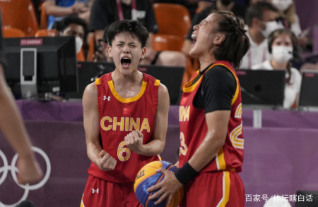 中国篮坛重要转会完成！当红国手加盟总冠军球队 明星老总太狠了