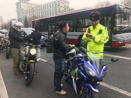 摩托车迎来“整顿”?13年报废制度或要叫停,驾驶证也要随之改变(图7) 摩托车迎来“整顿”?13年报废制度或要叫停,驾驶证也要随之改变(图7)
