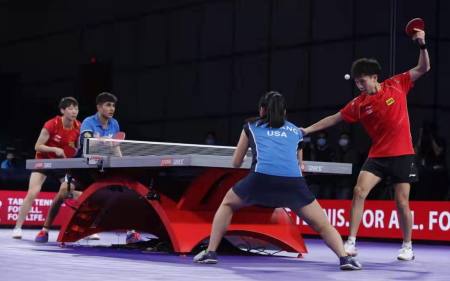 中美乒乓球混双组合首次合练，两队交换球衣