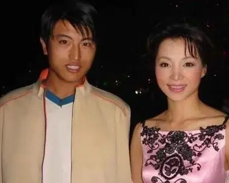 董卿|深扒董卿背后的5个男人:一个比一个厉害,一路走来他们功不可没