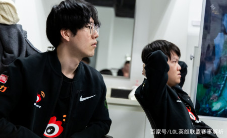 英雄联盟 春季赛-WBG VS RNG-游戏攻略礼包下载 安卓苹果手游排行榜 好游戏尽在春天手游网