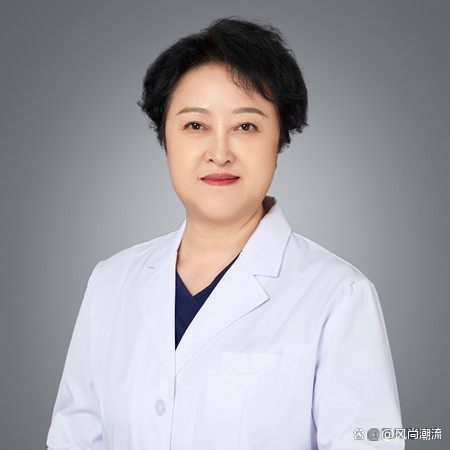北京八大处整形杨庆华：做假体隆胸要注意这些丨北京八大处教授