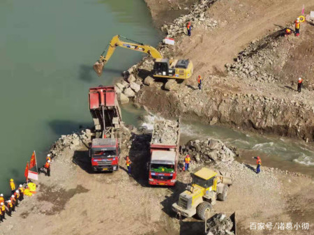 直接打穿秦岭,中国又一逆天工程,投资200亿,建成养活千万人(图3) 直接打穿秦岭,中国又一逆天工程,投资200亿,建成养活千万人(图3)