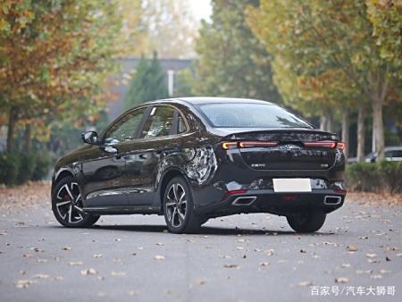 价格便宜车还省油,四轮独悬+1.5T,大空间够舒服,不足7万起售(图7) 价格便宜车还省油,四轮独悬+1.5T,大空间够舒服,不足7万起售(图7)