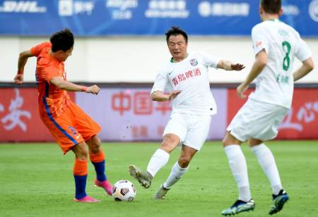 青岛媒体官方确认！中国足球再遭打击，陈昊源最担心的事情发生了。