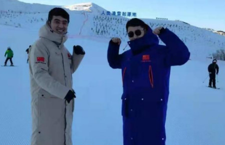 北京冬奥会即将开启，中国运动员身穿新疆造，俄提议取消美国歌
