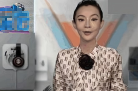 她是央视知名主持人,却因整容自毁前程,网友:看见她就想关电视(图4) 她是央视知名主持人,却因整容自毁前程,网友:看见她就想关电视(图4)