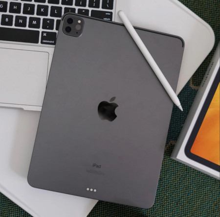 苹果2020款ipad pro体验,堪比电脑的速度